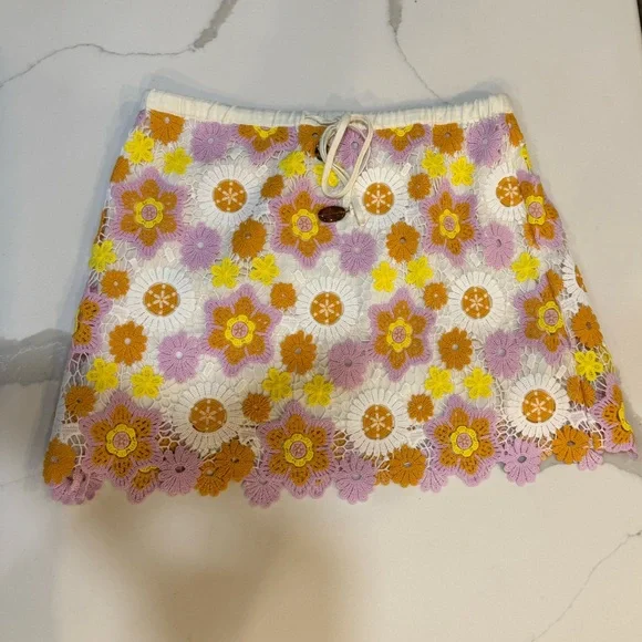 ZARA Floral Crochet Retro Mini Skirt - Picture 1 of 3